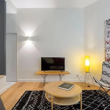 Arbre Sec - Furnished - Downtown Lägenhet *